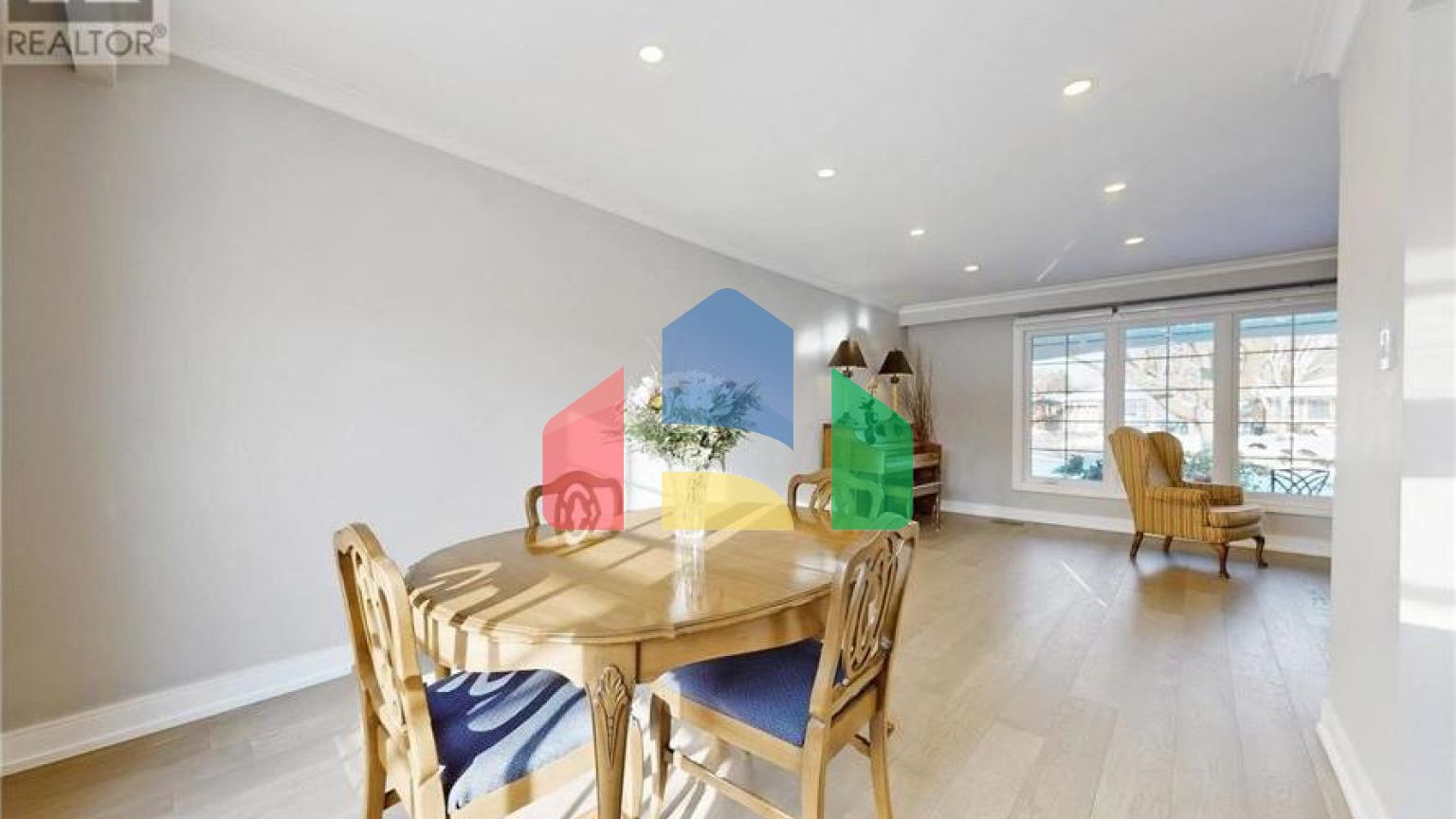 Residential - Single Family Home - Toronto, Canada - Canada