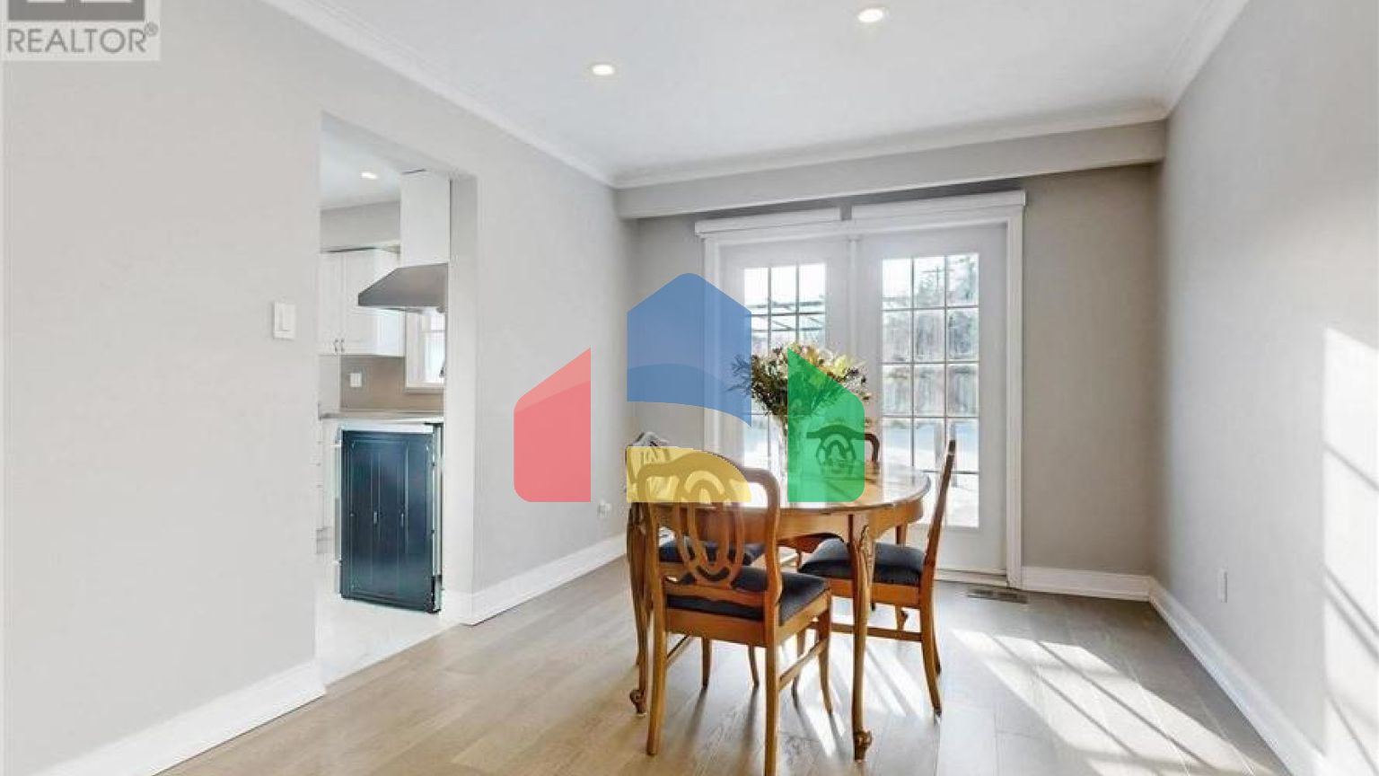 Residential - Single Family Home - Toronto, Canada - Canada