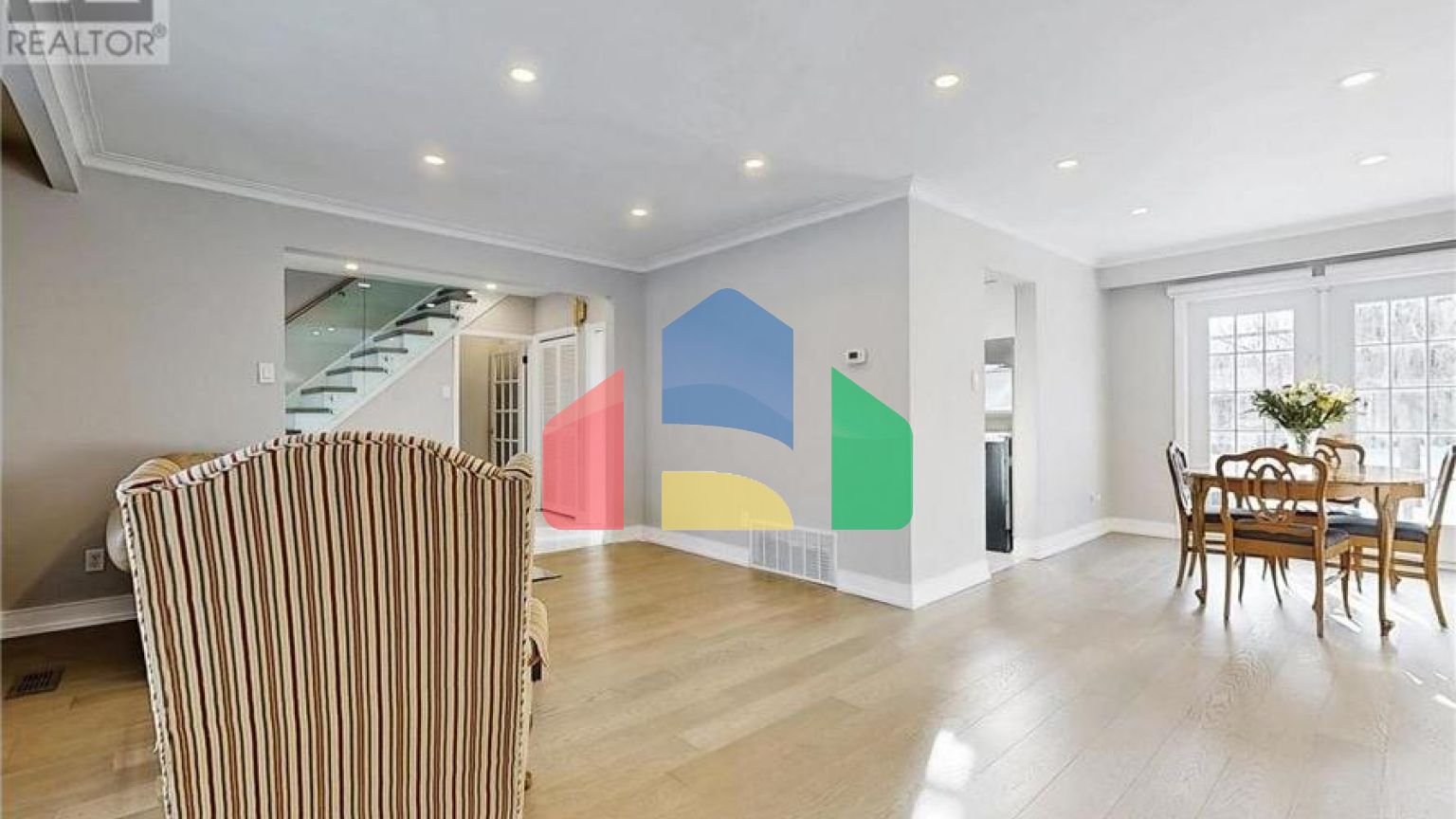 Residential - Single Family Home - Toronto, Canada - Canada