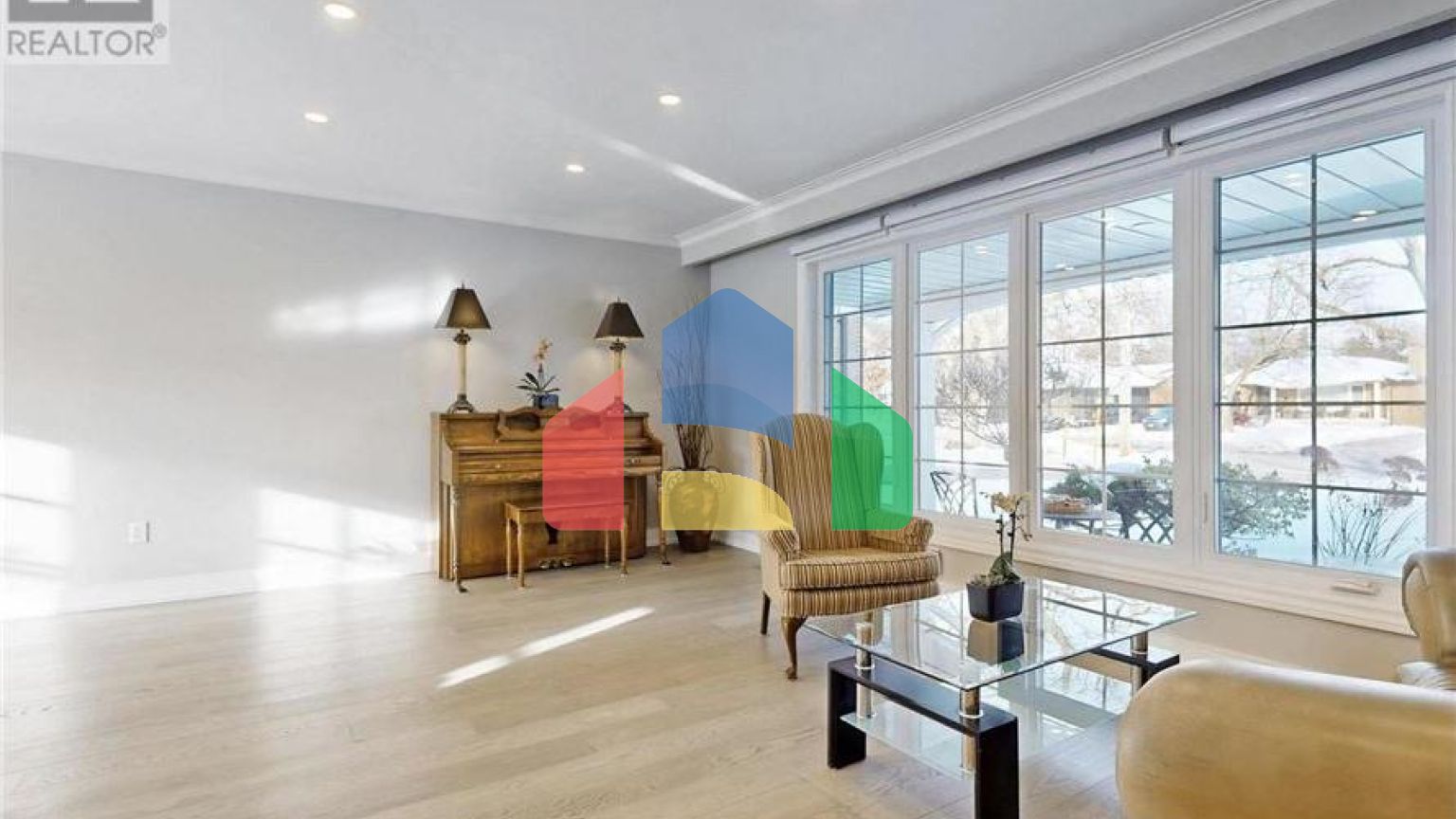 Residential - Single Family Home - Toronto, Canada - Canada