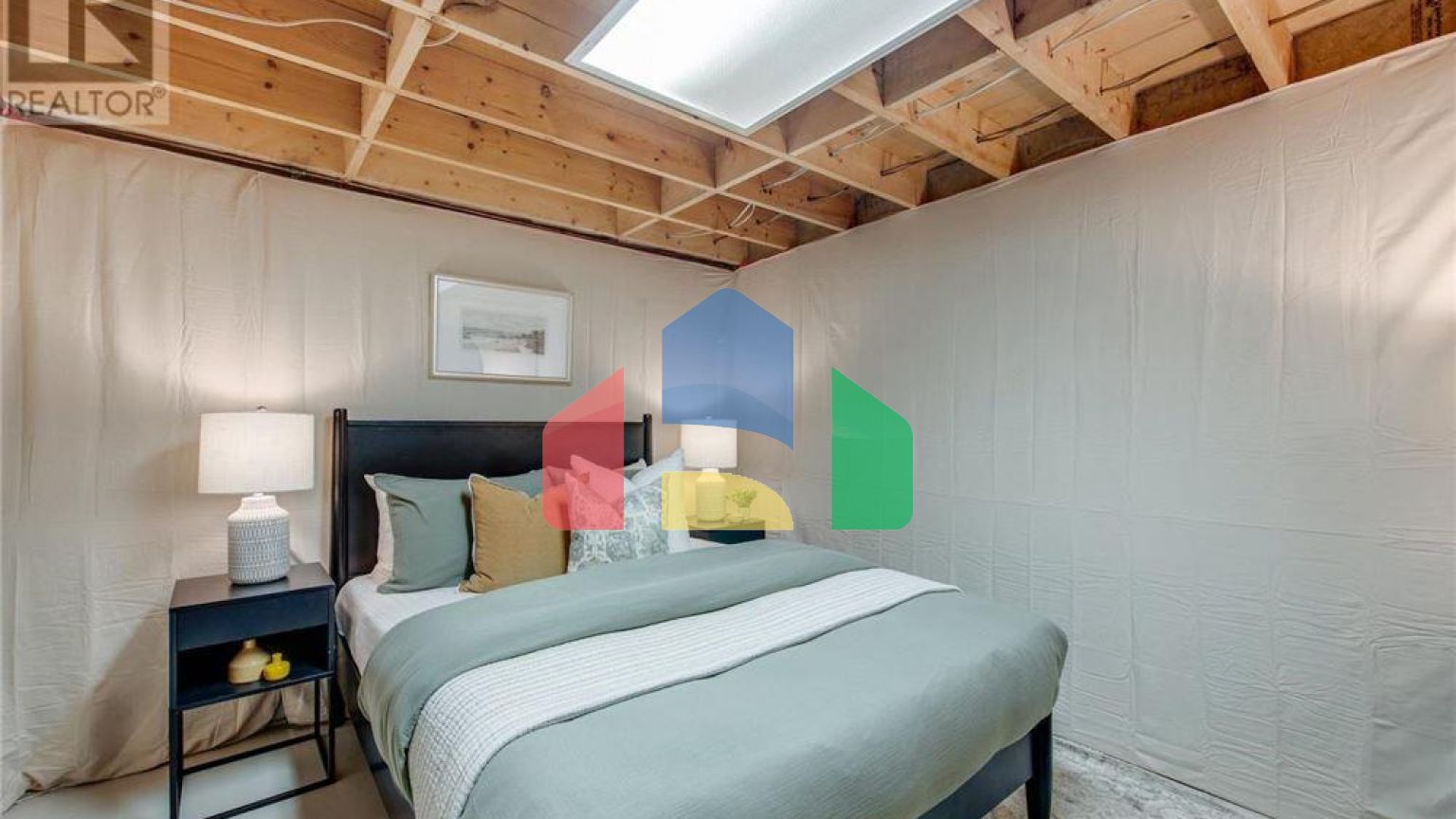 Residential - Single Family Home - Toronto, Canada - Canada