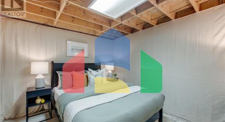 Residential - Single Family Home - Toronto, Canada - Canada