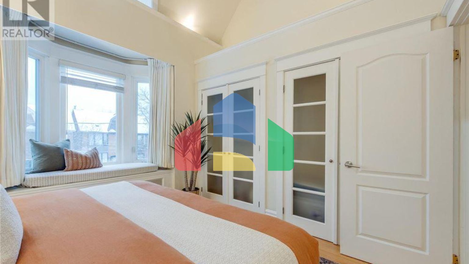 Residential - Single Family Home - Toronto, Canada - Canada