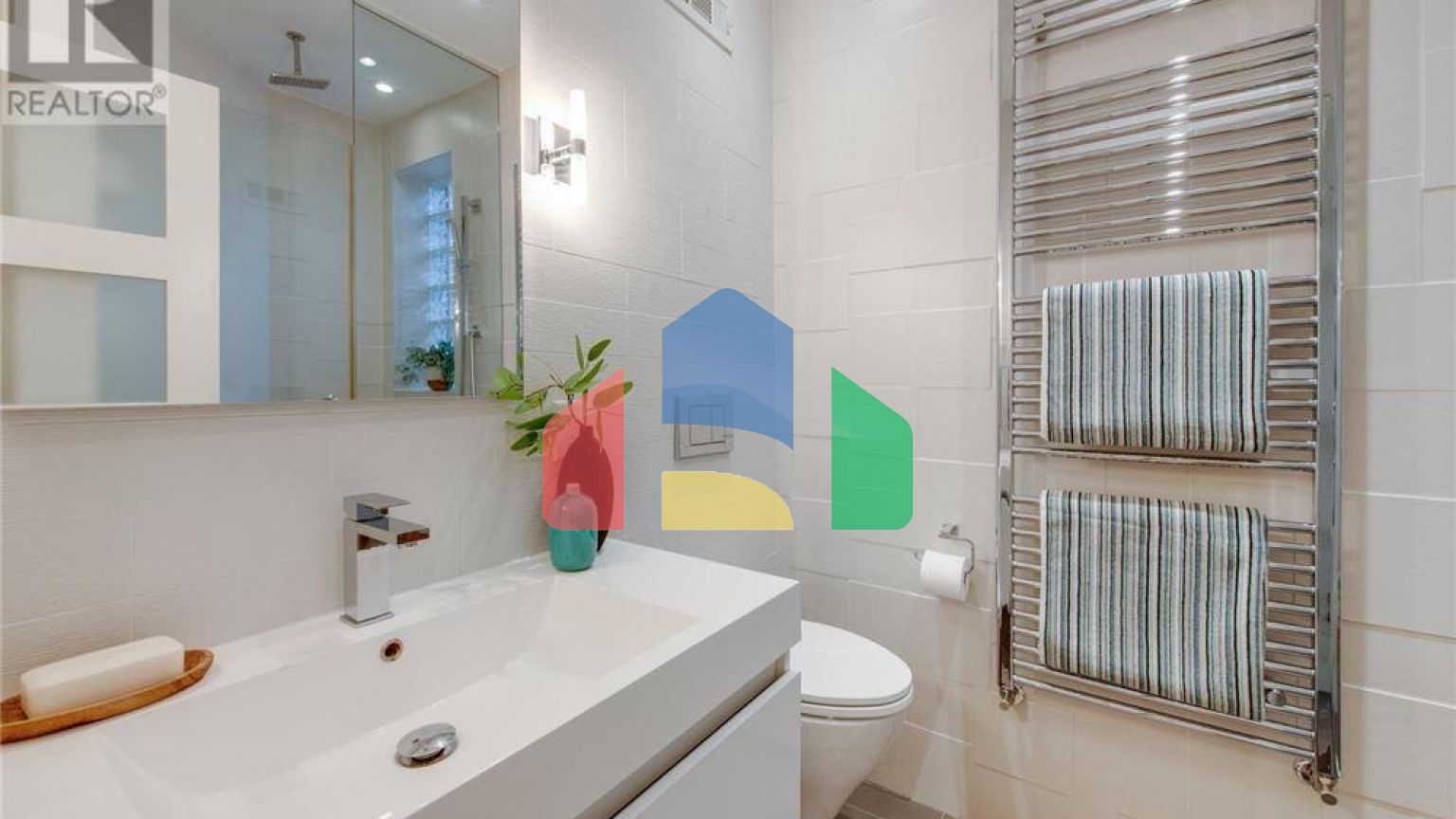 Residential - Single Family Home - Toronto, Canada - Canada