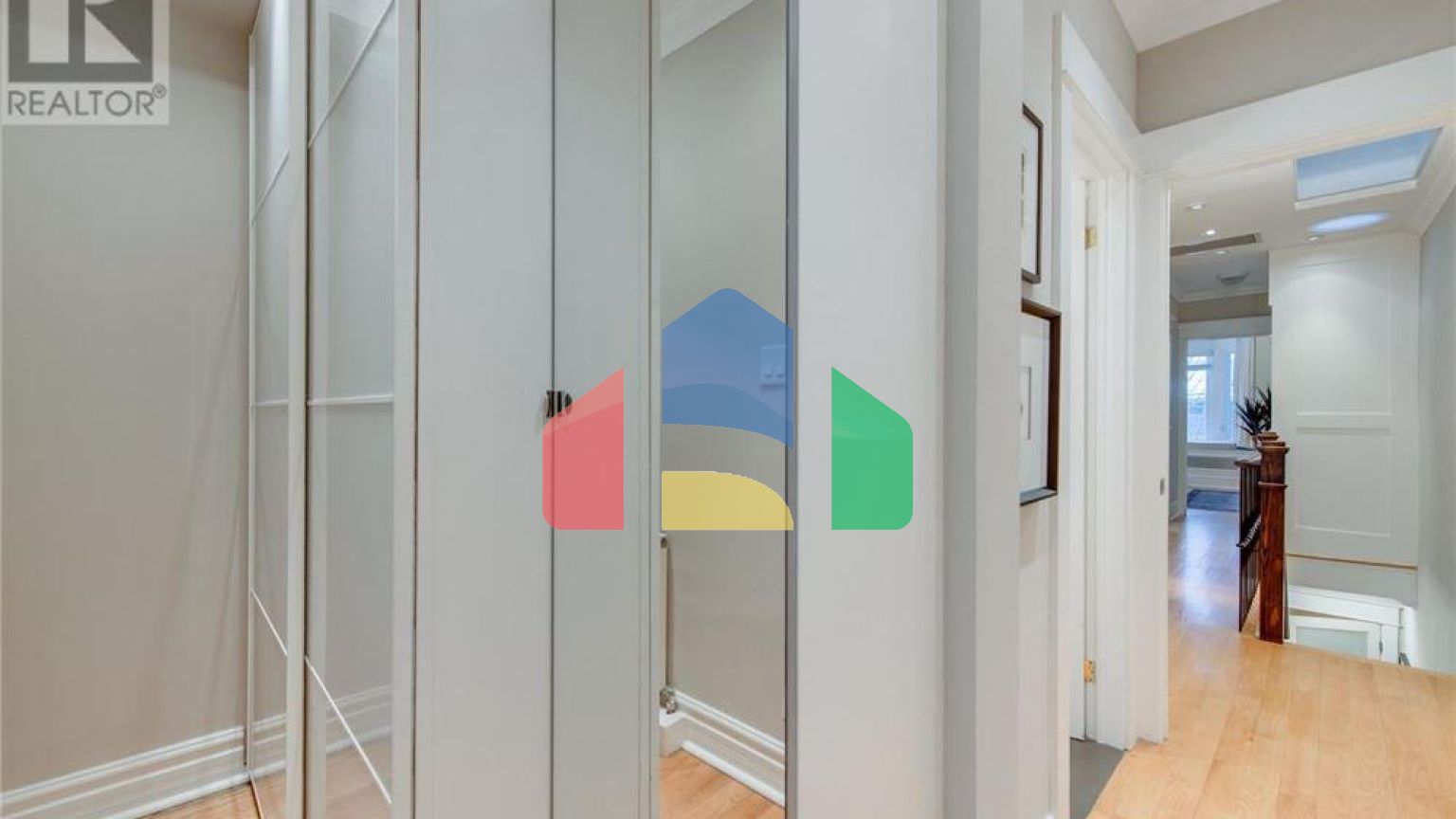 Residential - Single Family Home - Toronto, Canada - Canada