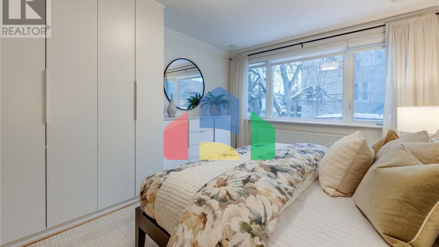 Residential - Single Family Home - Toronto, Canada - Canada