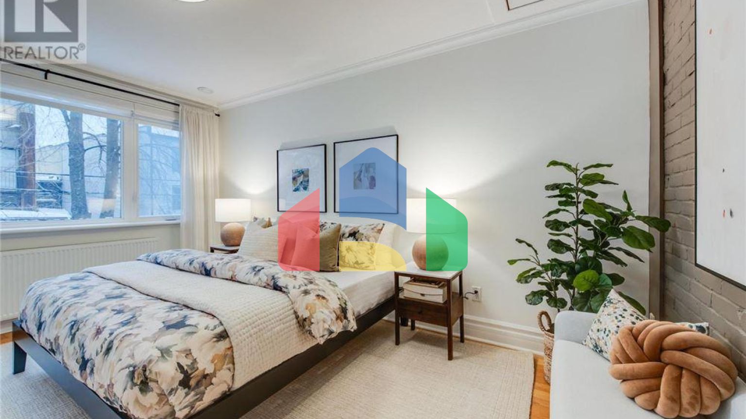 Residential - Single Family Home - Toronto, Canada - Canada