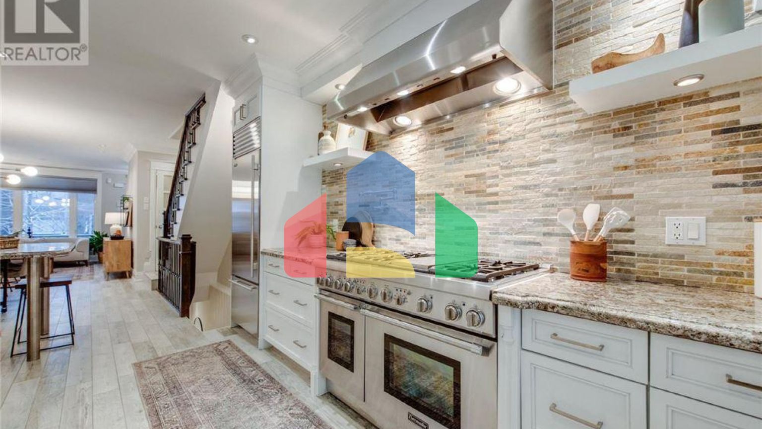 Residential - Single Family Home - Toronto, Canada - Canada