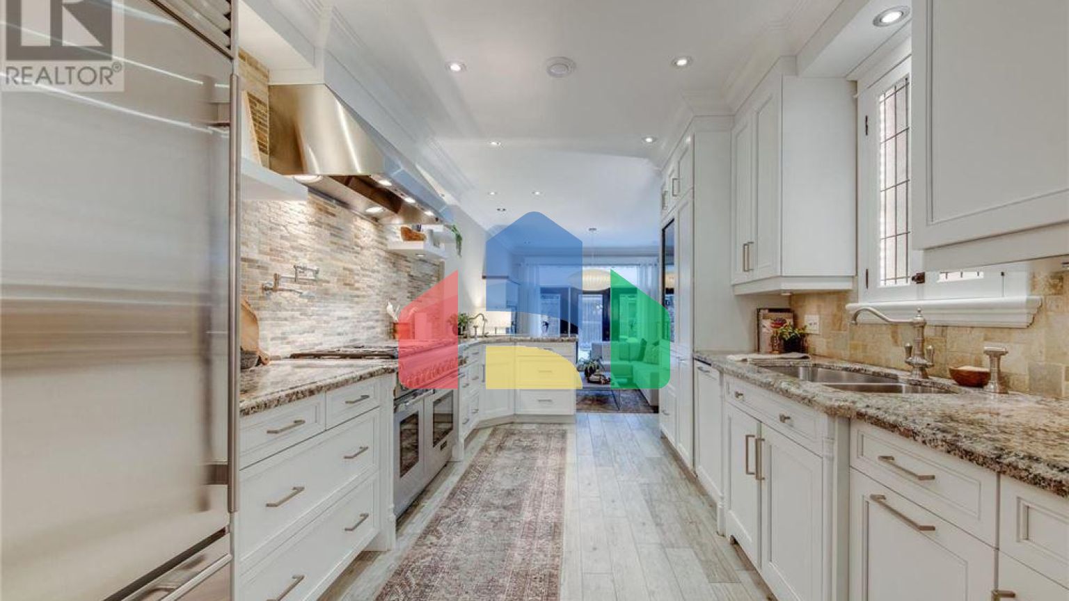 Residential - Single Family Home - Toronto, Canada - Canada