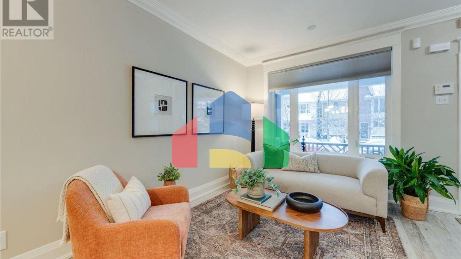 Residential - Single Family Home - Toronto, Canada - Canada