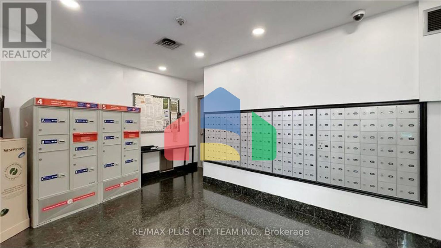 Residential - Single Family Home - Toronto, Canada - Canada