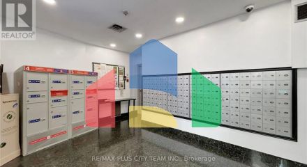 Residential - Single Family Home - Toronto, Canada - Canada