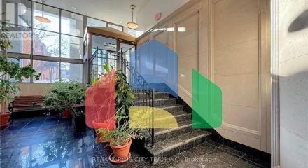 Residential - Single Family Home - Toronto, Canada - Canada