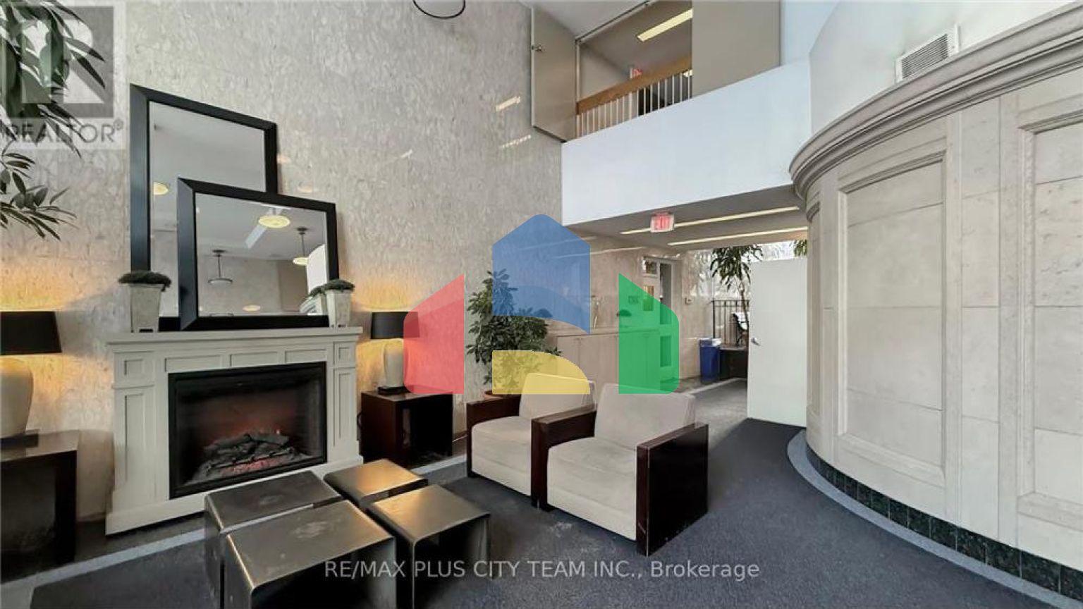 Residential - Single Family Home - Toronto, Canada - Canada