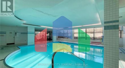 Residential - Single Family Home - Toronto, Canada - Canada