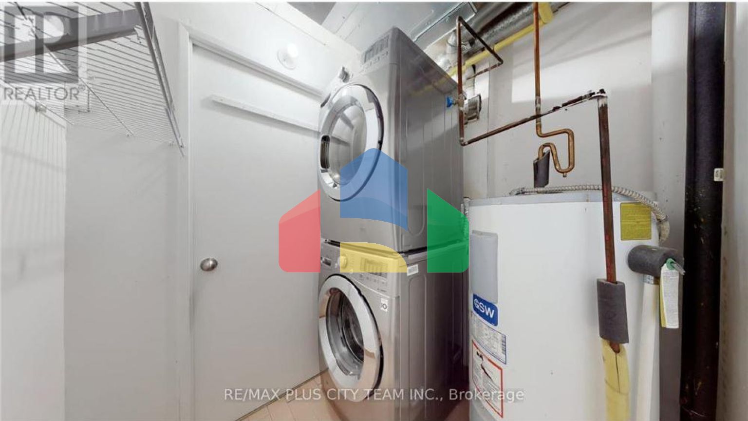 Residential - Single Family Home - Toronto, Canada - Canada