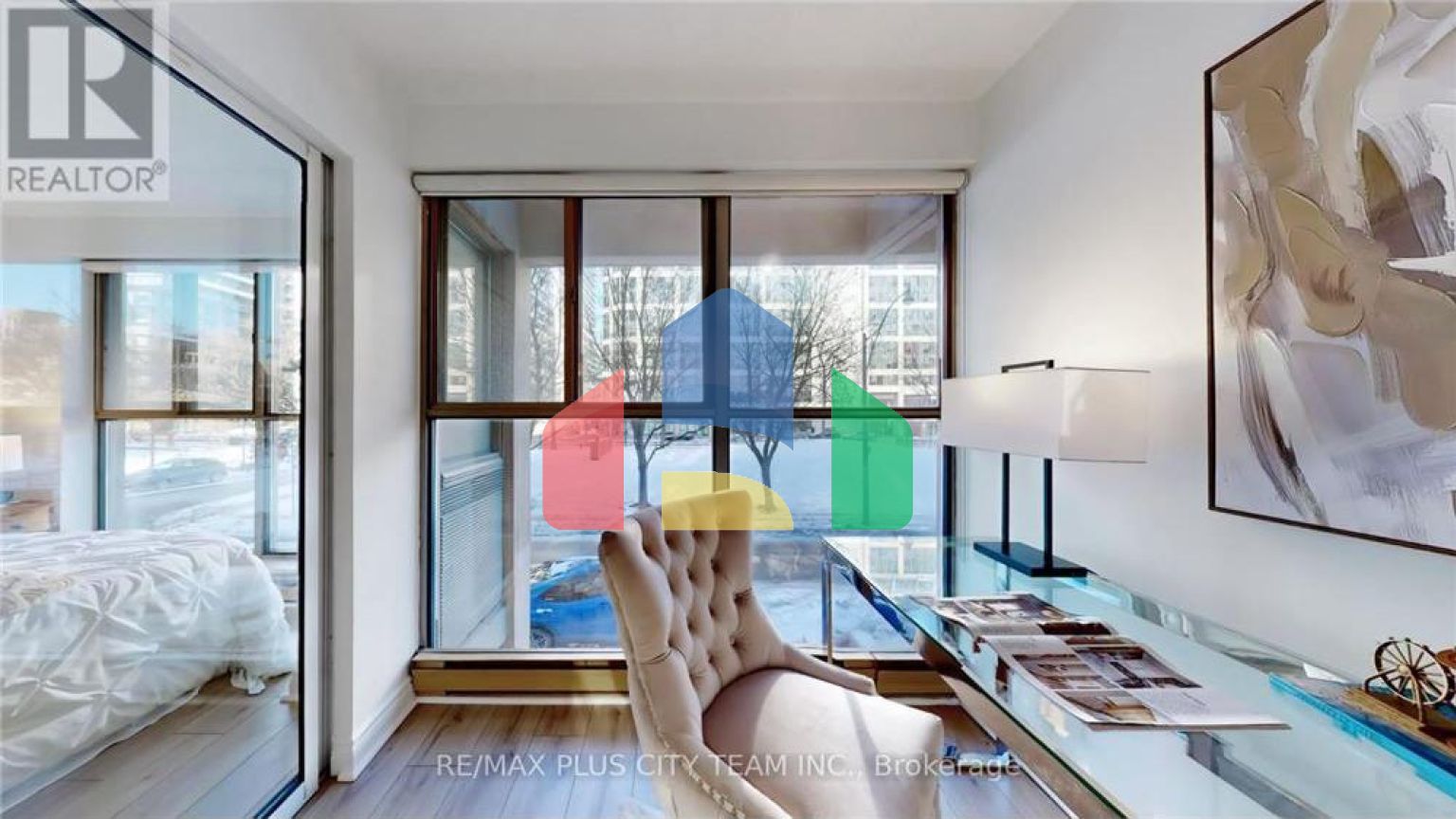 Residential - Single Family Home - Toronto, Canada - Canada