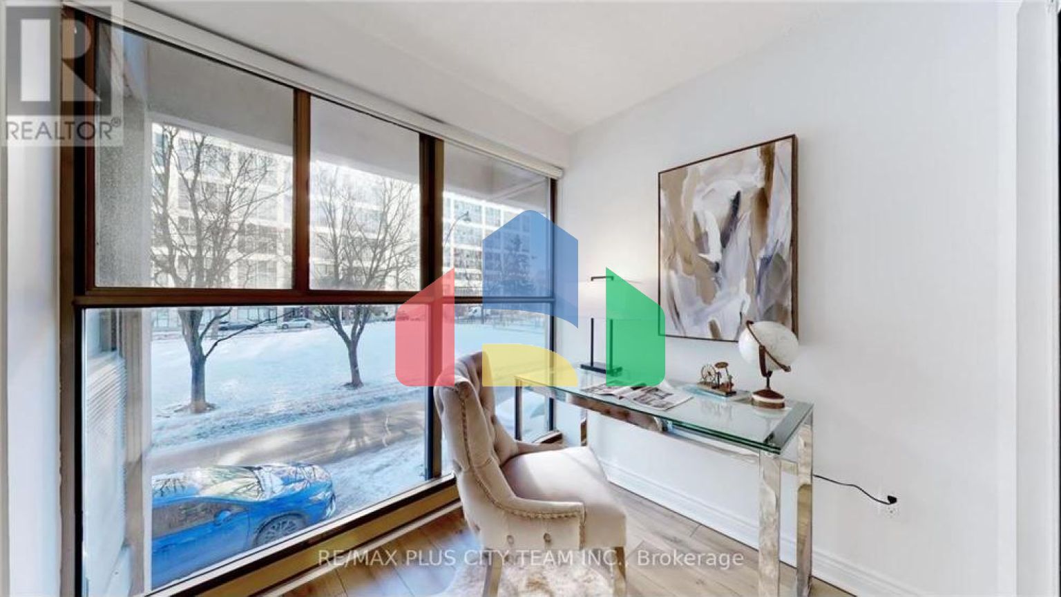 Residential - Single Family Home - Toronto, Canada - Canada