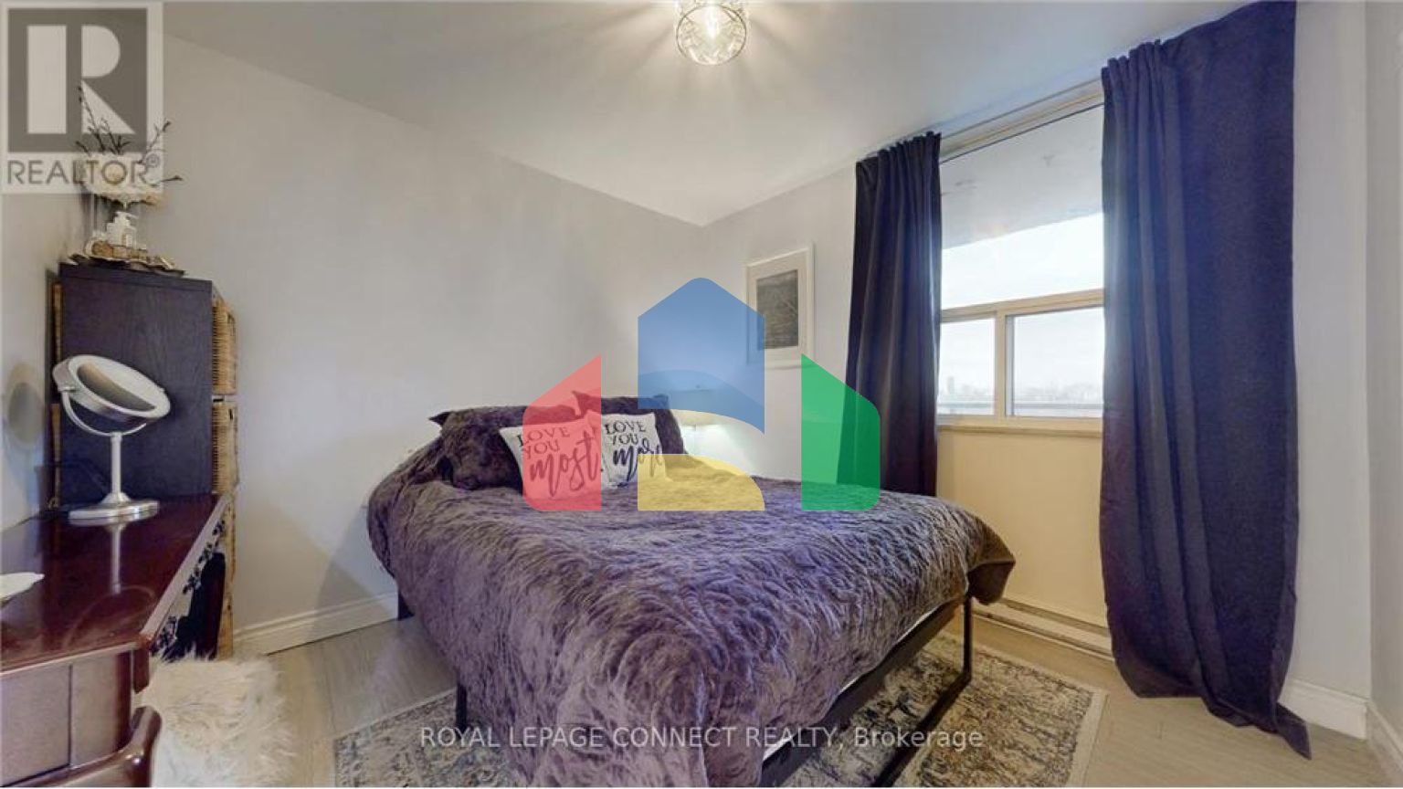 Residential - Condo/Apartment - Toronto, Canada - Canada