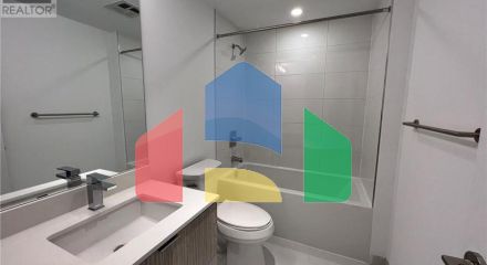 Residential - Single Family Home - Toronto, Canada - Canada