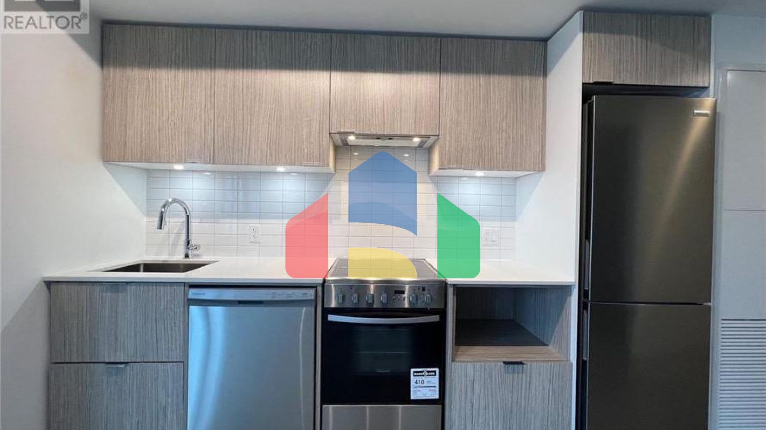 Residential - Single Family Home - Toronto, Canada - Canada