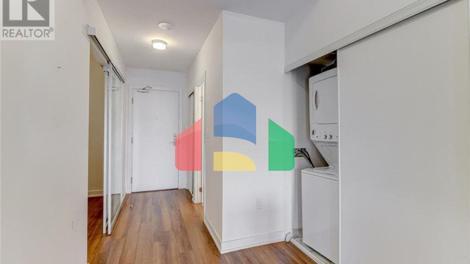 Residential - Condo/Apartment - Toronto, Canada - Canada