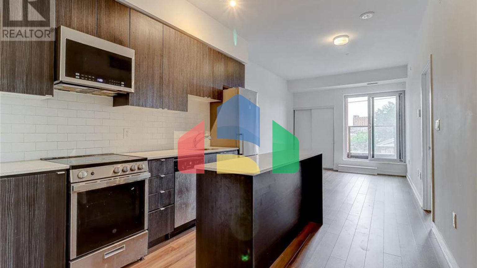 Residential - Condo/Apartment - Toronto, Canada - Canada