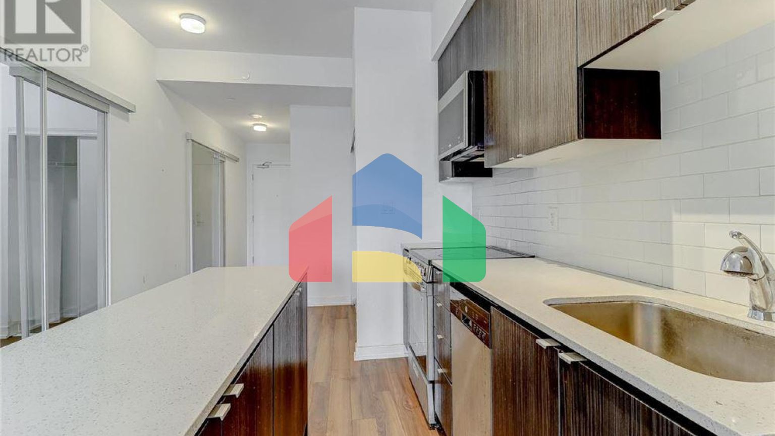 Residential - Condo/Apartment - Toronto, Canada - Canada