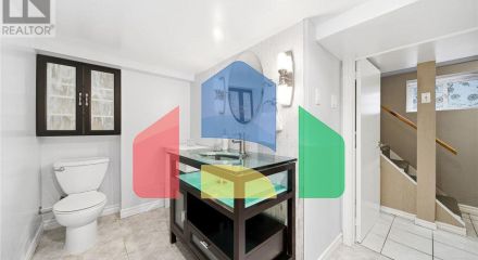 Residential - Single Family Home - Toronto, Canada - Canada