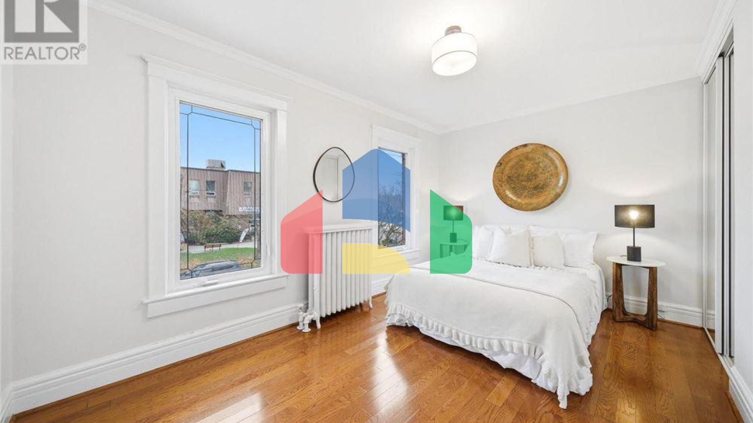 Residential - Single Family Home - Toronto, Canada - Canada