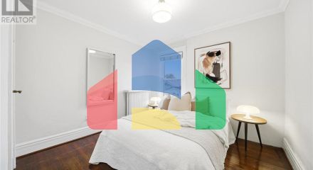 Residential - Single Family Home - Toronto, Canada - Canada