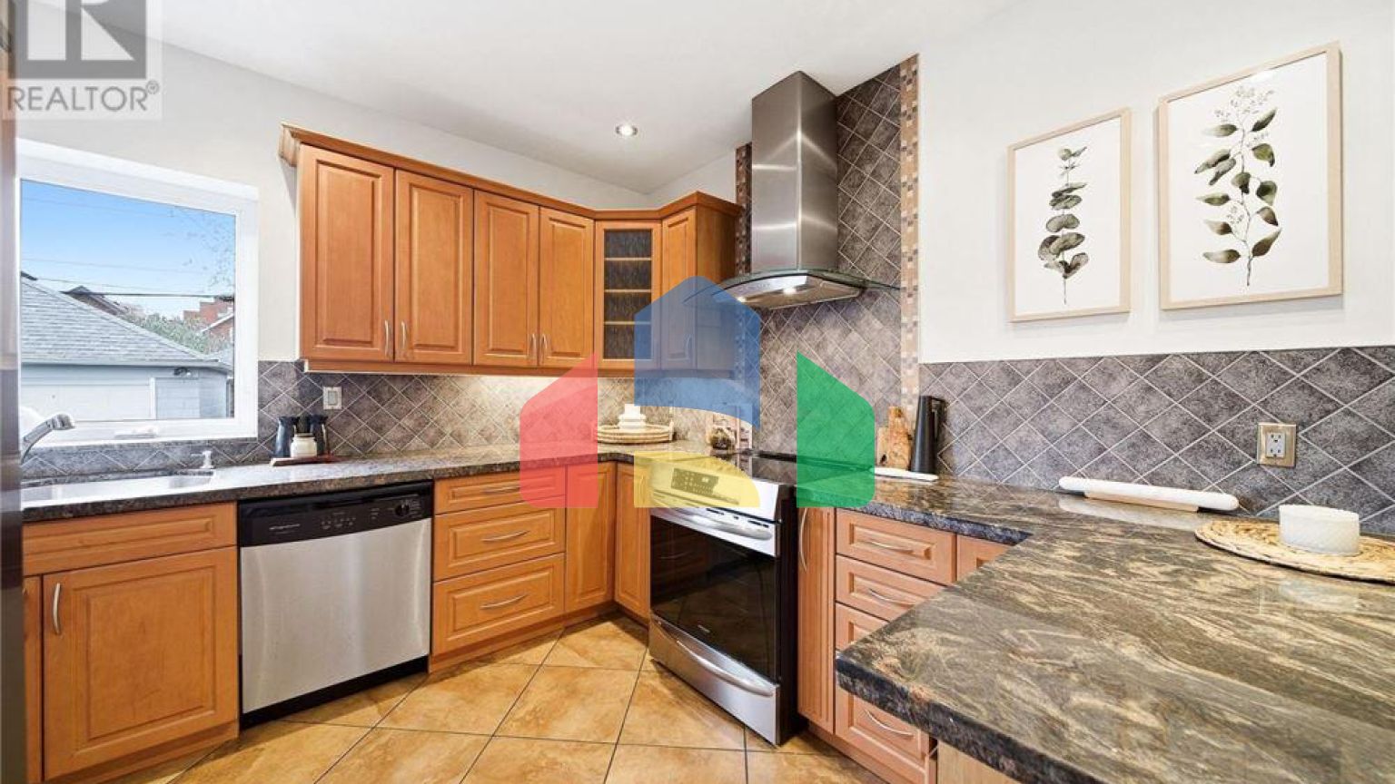 Residential - Single Family Home - Toronto, Canada - Canada