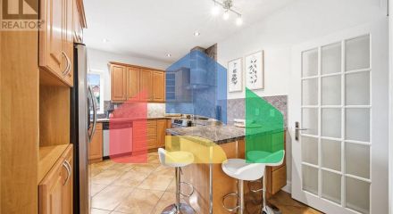 Residential - Single Family Home - Toronto, Canada - Canada