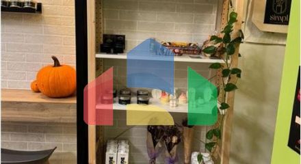 Commercial - Commercial/Retail - Toronto, Canada - Canada