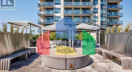 Residential - Single Family Home - Toronto, Canada - Canada