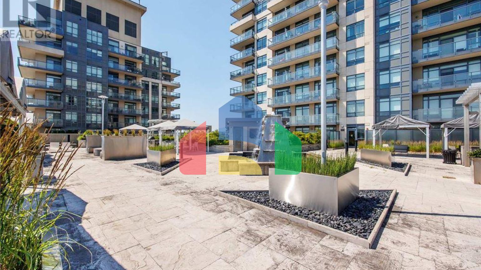 Residential - Single Family Home - Toronto, Canada - Canada