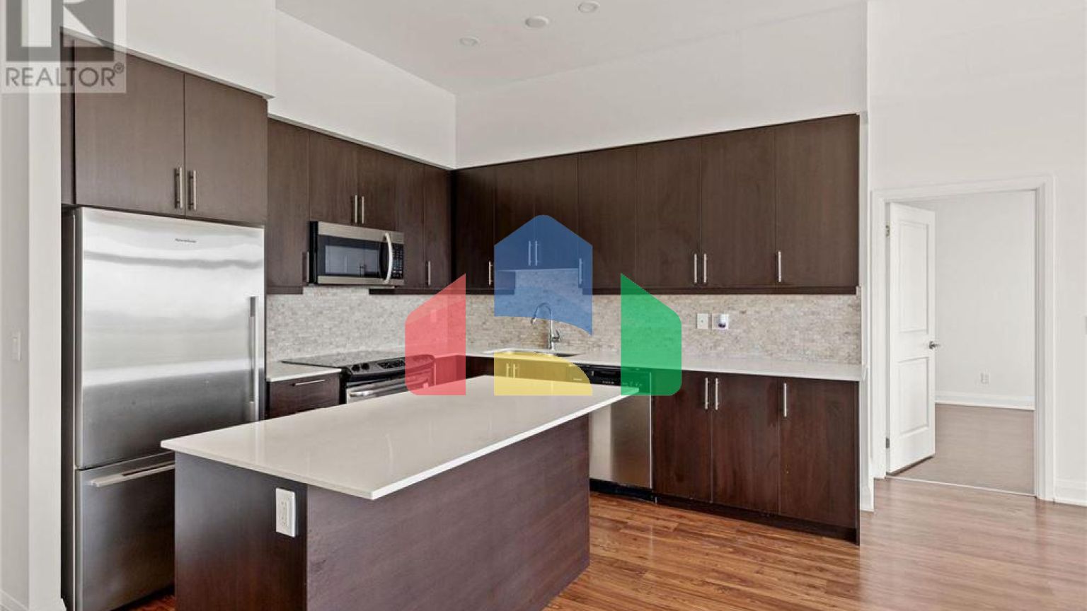 Residential - Single Family Home - Toronto, Canada - Canada