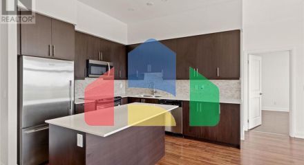 Residential - Single Family Home - Toronto, Canada - Canada