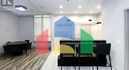 Residential - Single Family Home - Toronto, Canada - Canada