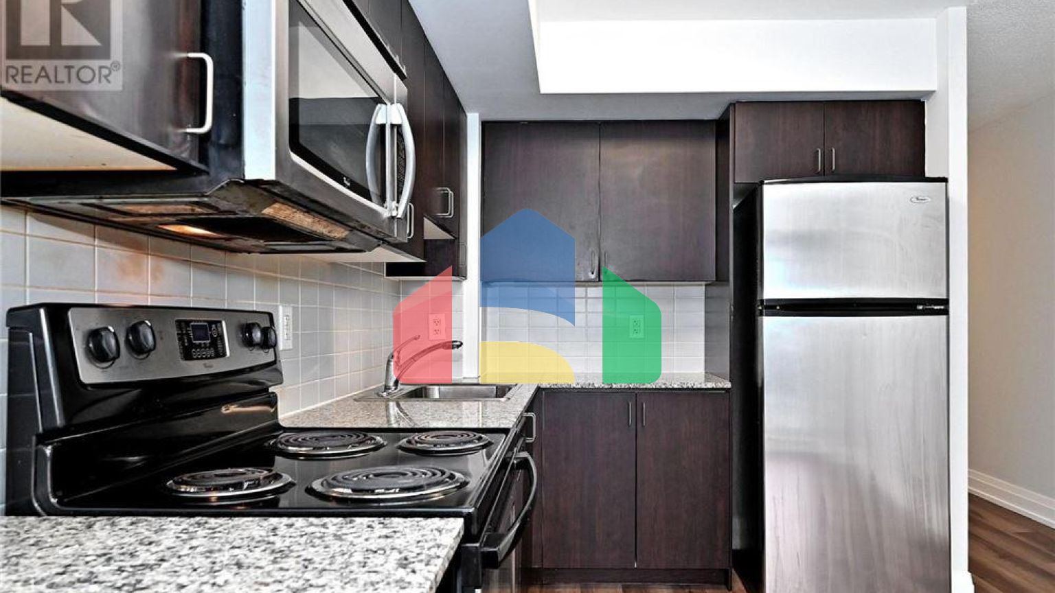 Residential - Single Family Home - Toronto, Canada - Canada