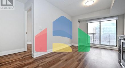 Residential - Single Family Home - Toronto, Canada - Canada