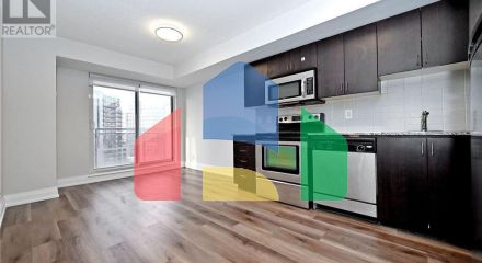 Residential - Single Family Home - Toronto, Canada - Canada