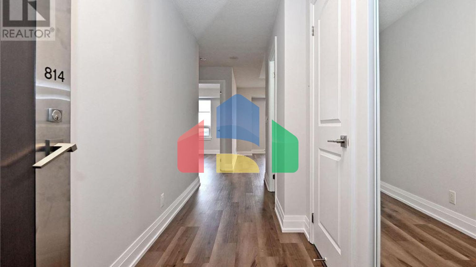 Residential - Single Family Home - Toronto, Canada - Canada