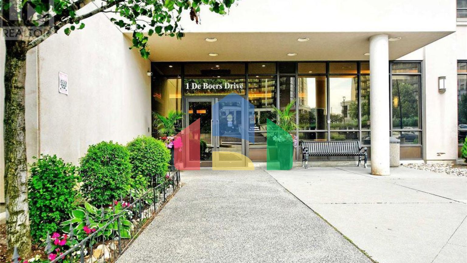 Residential - Single Family Home - Toronto, Canada - Canada