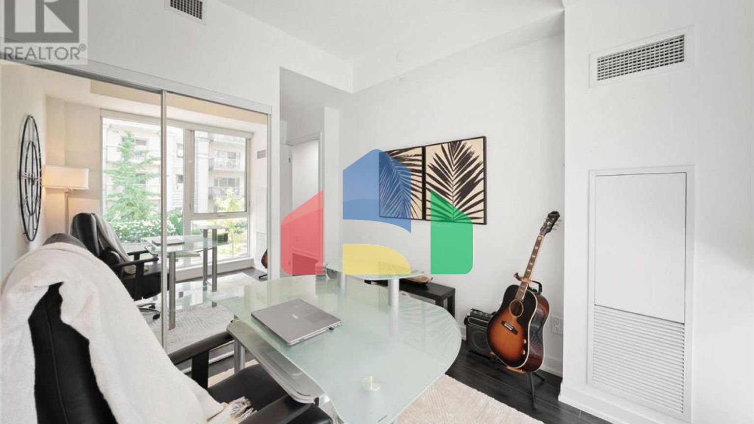 Residential - Condo/Apartment - Toronto, Canada - Canada