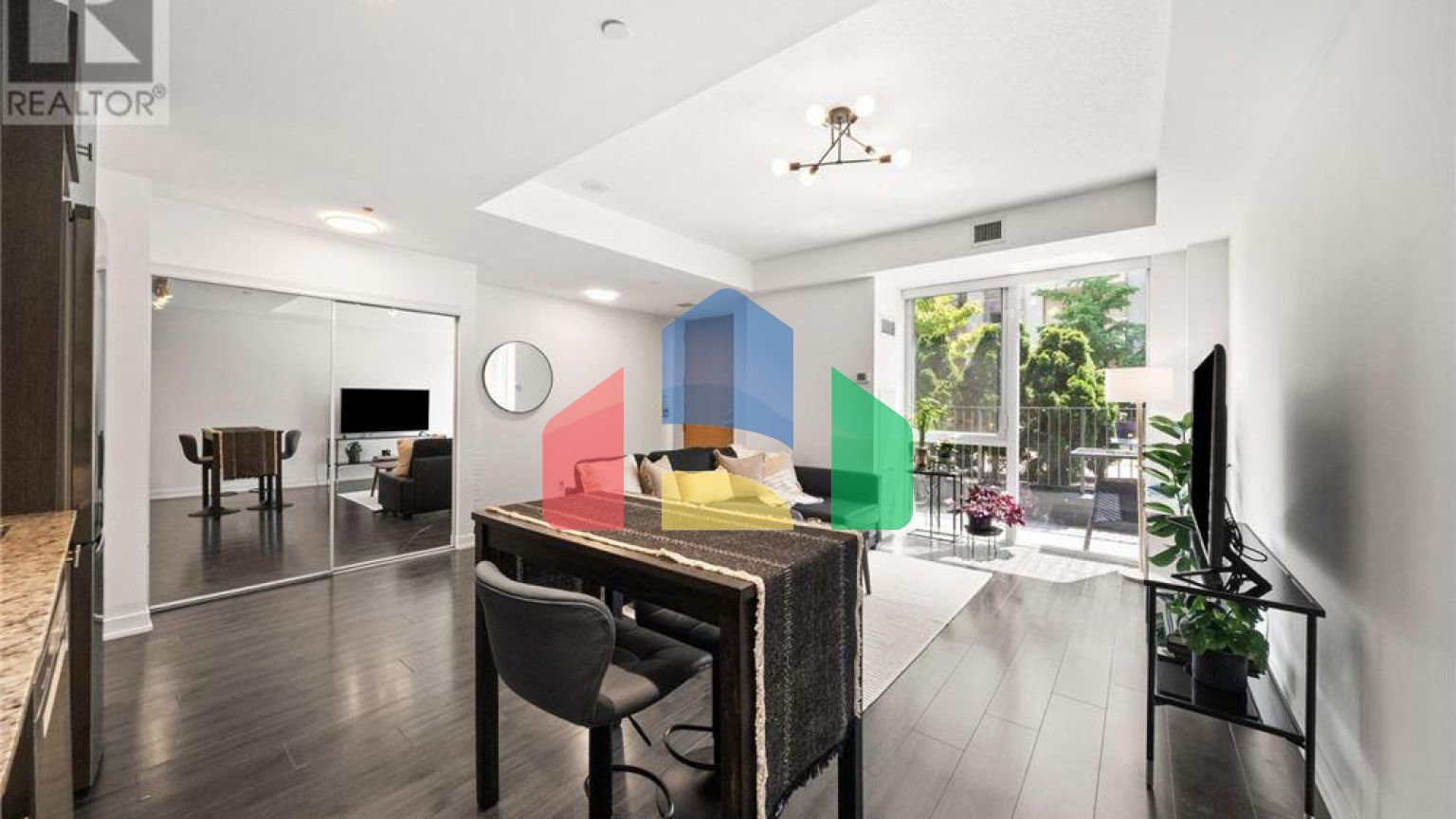 Residential - Condo/Apartment - Toronto, Canada - Canada