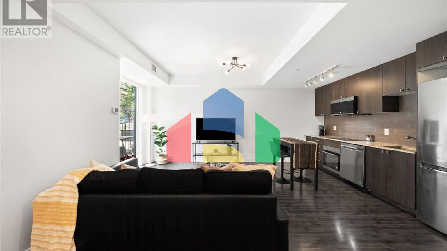 Residential - Condo/Apartment - Toronto, Canada - Canada