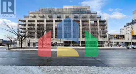 Residential - Single Family Home - Toronto, Canada - Canada