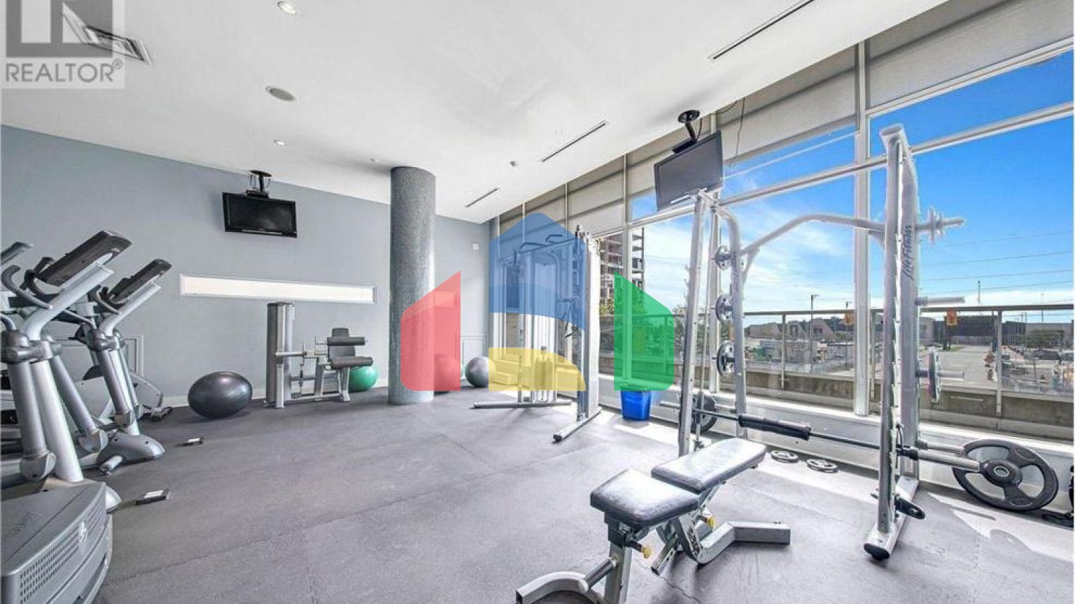 Residential - Single Family Home - Toronto, Canada - Canada