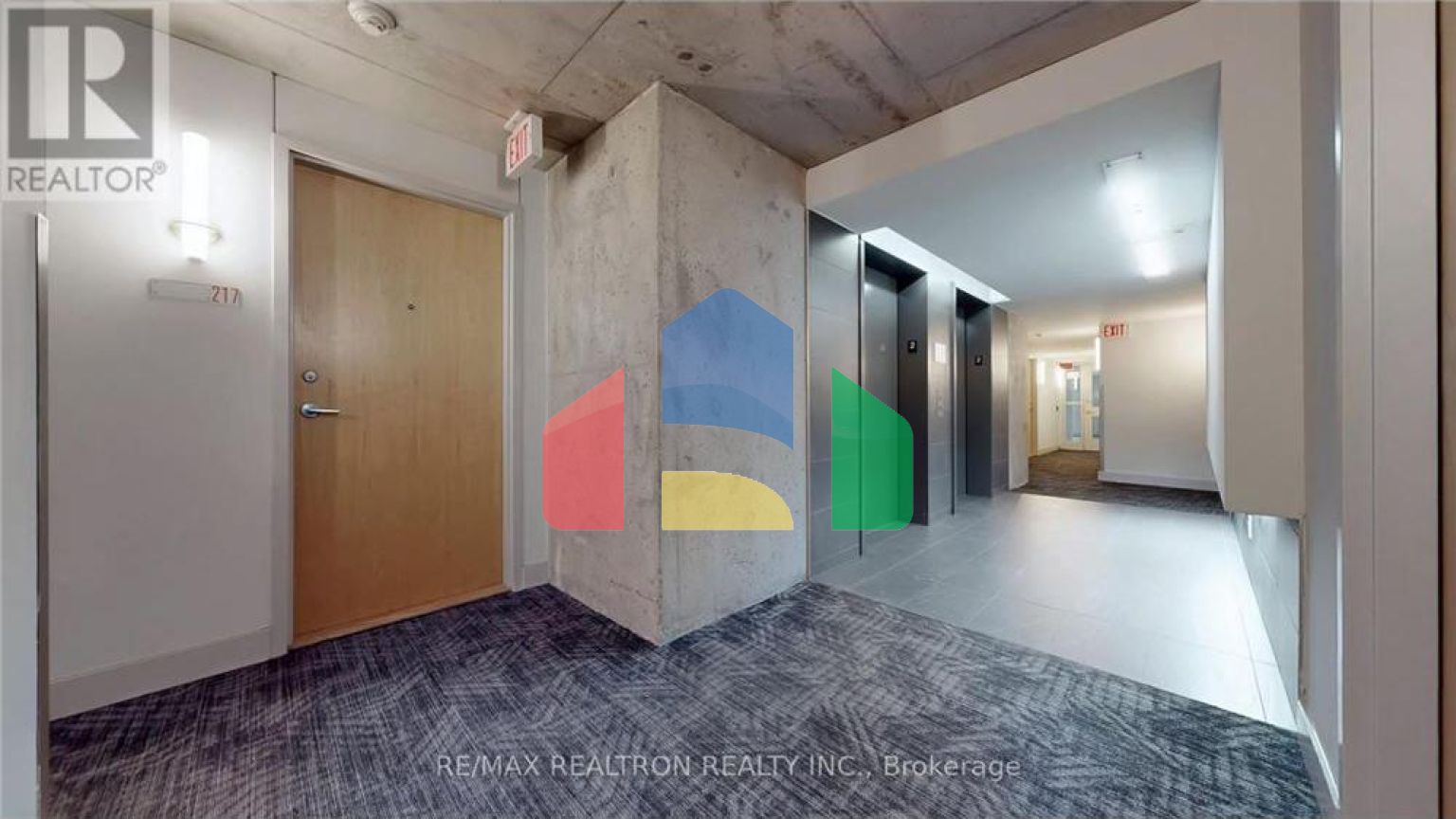 Residential - Single Family Home - Toronto, Canada - Canada